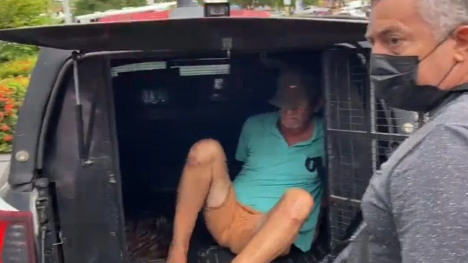 Funcionário público é preso por tentar matar companheira com facada no pescoço em Manaus