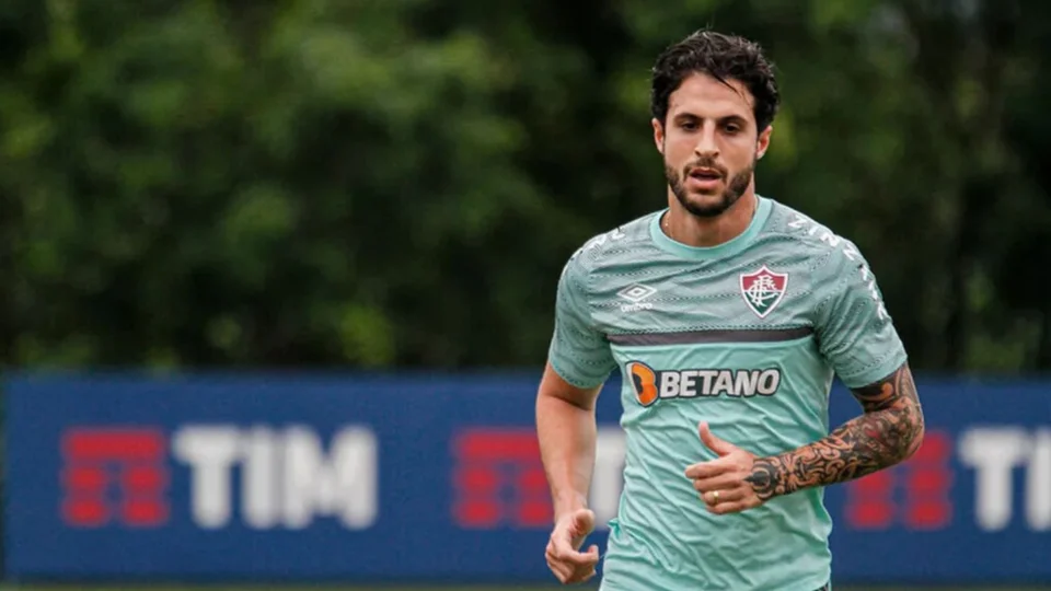 Volante Hudson vai parar de jogar futebol profissional