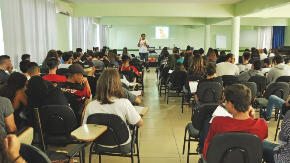 Prefeitura e Águas de Manaus têm 2 mil vagas gratuitas para capacitar empreendedores