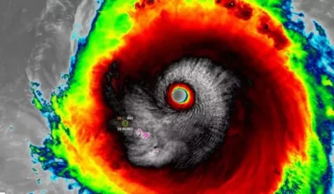 Japão entra em alerta após anúncio de aproximação do supertufão Hinnamnor