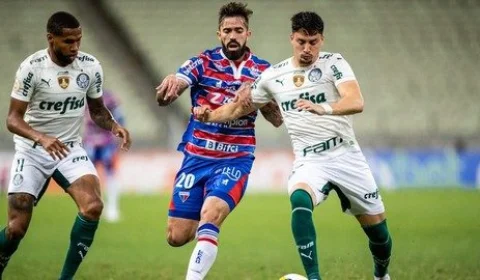 Em jogo encerrado por apagão, Palmeiras fica no 0 a 0 com Fortaleza pelo Brasileirão