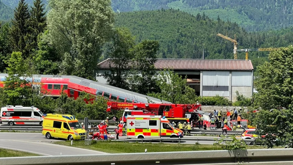 Três pessoas morrem após trem descarrilar na Alemanha