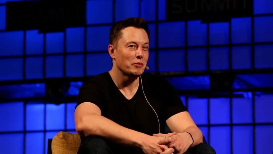 Elon Musk suspende acordo para compra do Twitter
