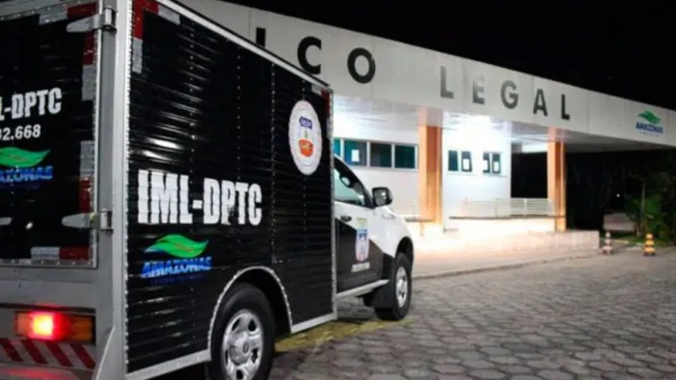 Menina de dois anos morre afogada em piscina de casa, em Manaus