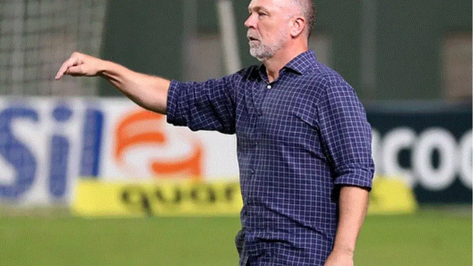 Mano Menezes é o novo técnico do Inter e já estreia contra Fluminense pelo Campeonato Brasileiro no sábado, 23