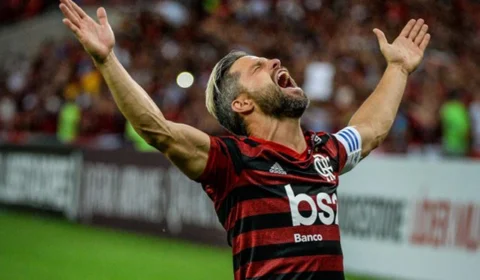 Com facilidade, Flamengo vence Coritiba por 2 a 0 pelo Brasileirão