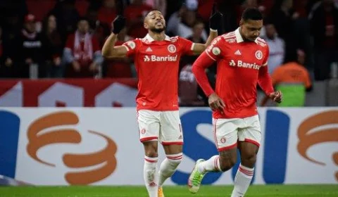 Na estreia de Dorival Júnior, Fla perde de 3 a 1 para Inter no Brasileirão e flerta com zona de rebaixamento