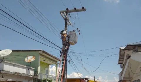 Lei determina que empresas de energia retirem fios não utilizados de postes no AM