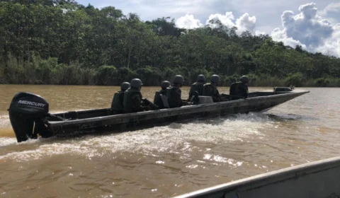 Buscas por lancha utilizada por Bruno Pereira e Dom Phillips no AM continuam neste sábado