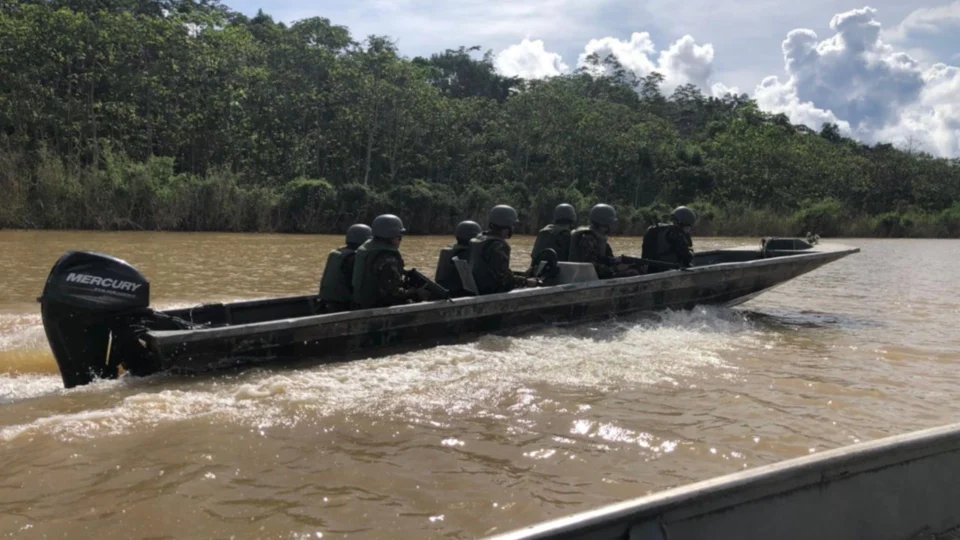 Buscas por lancha utilizada por Bruno Pereira e Dom Phillips no AM continuam neste sábado