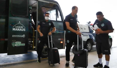 Série C: mesmo time do Vitória ocupando zona de rebaixamento, técnico do Manaus FC prega respeito ao time baiano: ‘Camisa grande’