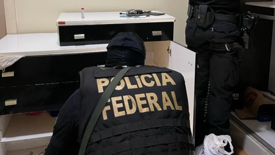 Polícia Federal desarticula organização criminosa de comércio ilegal de ouro e urânio em 6 estados