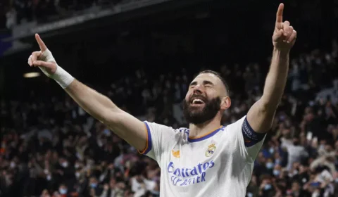 Novo hat-trick de Benzema garante vitória do Real Madrid por 3 a 1 sobre Chelsea pela Liga dos Campeões