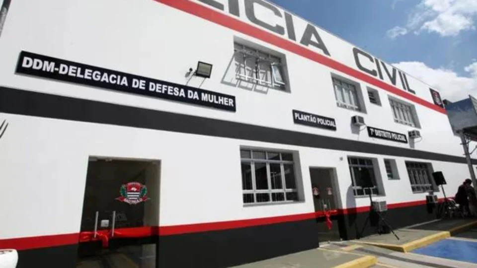 Jovem de 16 anos denuncia pastor e cunhado por estupro em São Paulo