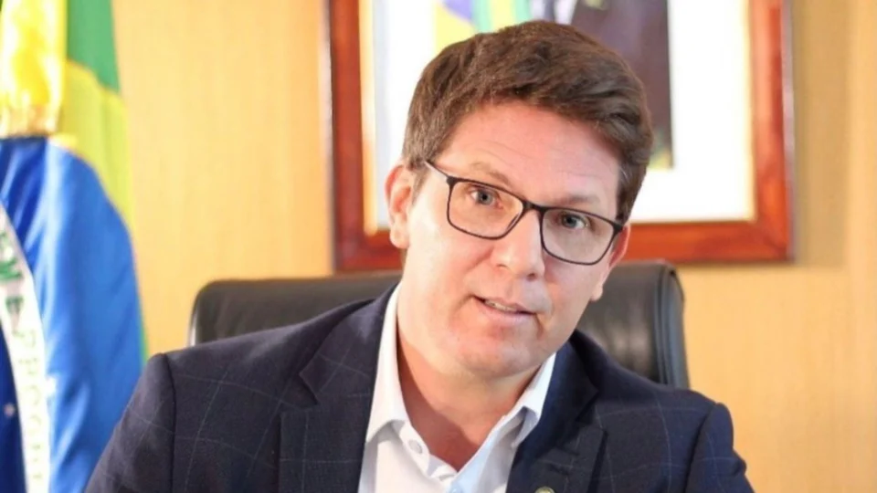 Ex-secretário de Cultura Mário Frias sofre infarto e é internado em Brasília