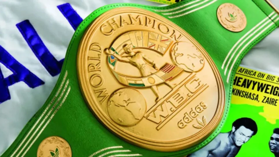 Cinturão do WBC de Muhammad Ali é leiloado por US$ 6 milhões