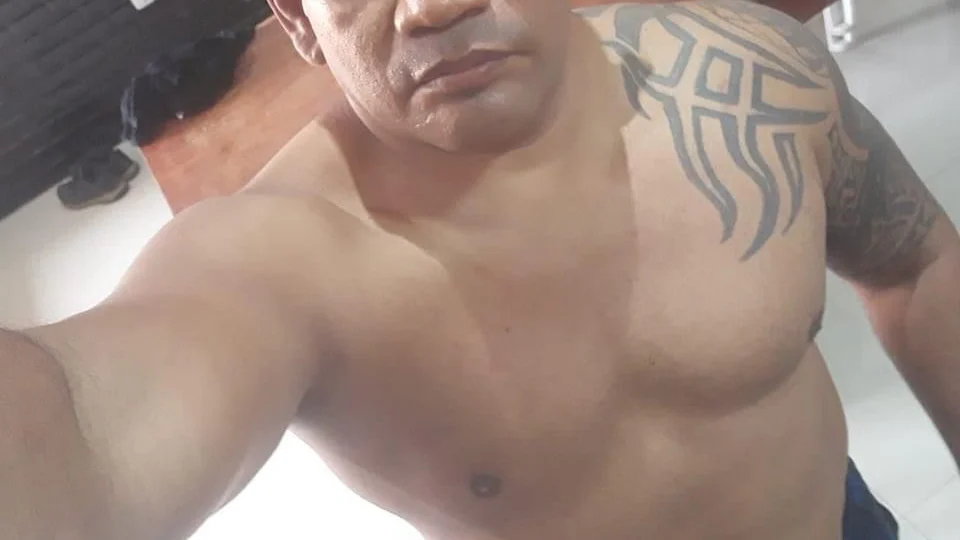 Homem é executado a tiros enquanto jantava com amigo em churrascaria da Zona Norte de Manaus