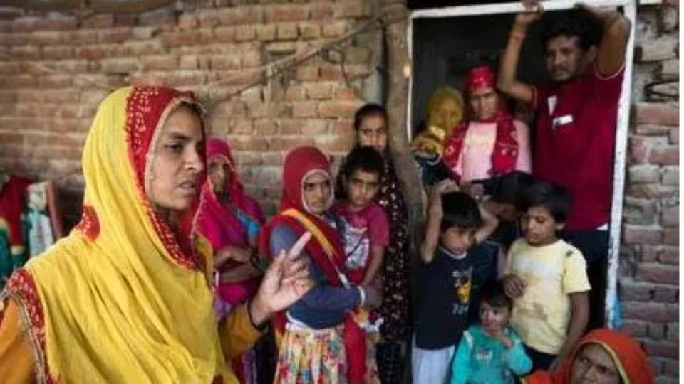 Três irmãs são  mortas supostamente por seus maridos por conta do baixo dote dado pelo pai na Índia
