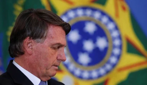 STF envia novo pedido à PGR para investigar Bolsonaro por incitar violência