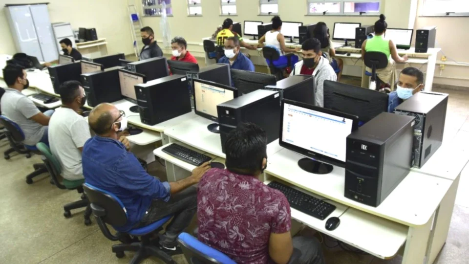 Amazonas abre inscrições para exame supletivo em Presidente Figueiredo nesta segunda-feira