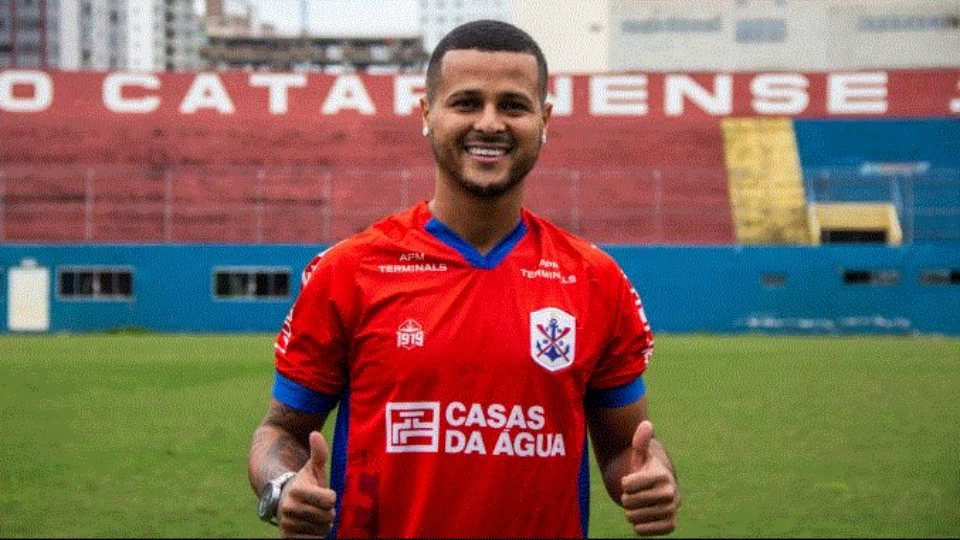 Manaus FC contrata lateral-direito para disputa da Série C do Campeonato Brasileiro