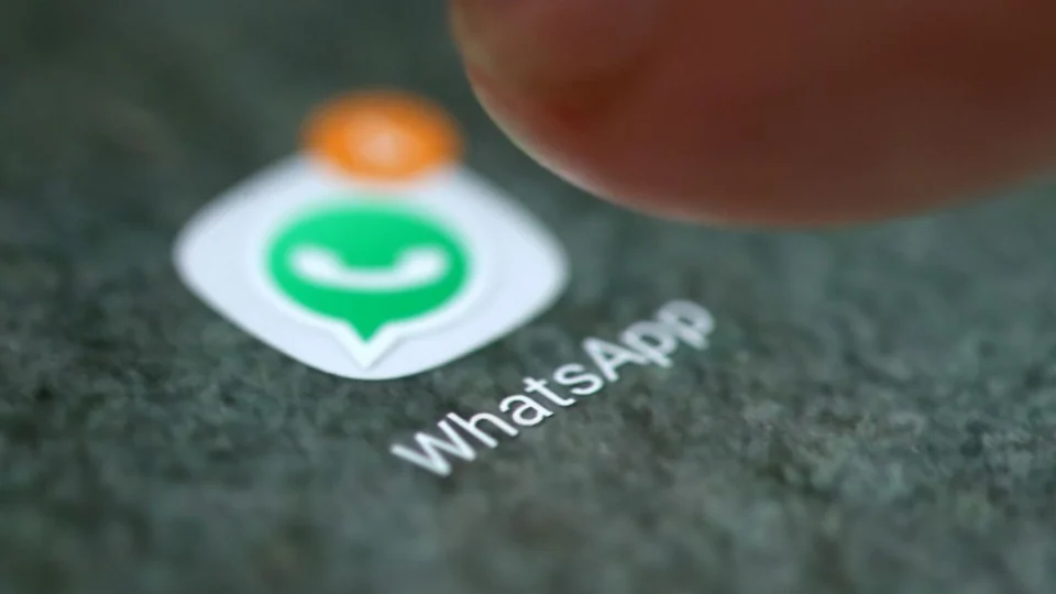 Decisão do WhatsApp de adir criação de comunidades não tem interferência do TSE, diz ministro