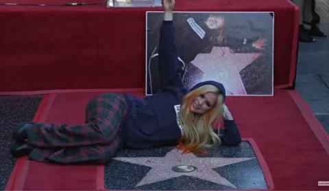 Avril Lavigne ganha estrela na ‘Calçada da Fama’ nos EUA
