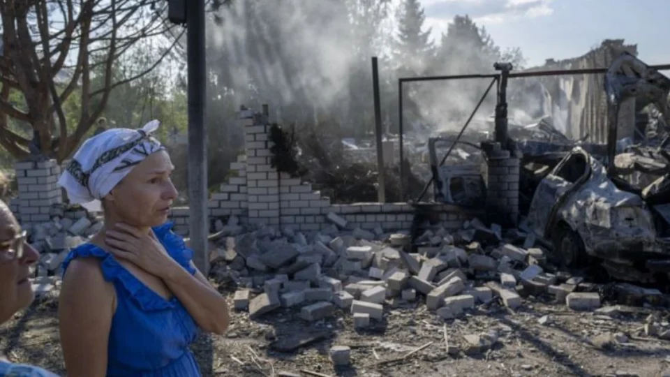 Mykolaiv, no sul da Ucrânia, sofre intensos bombardeios russos neste domingo