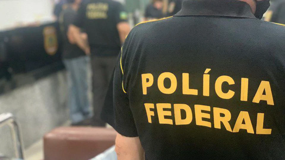 Polícia Federal realiza operação contra fraudes no auxílio emergencial