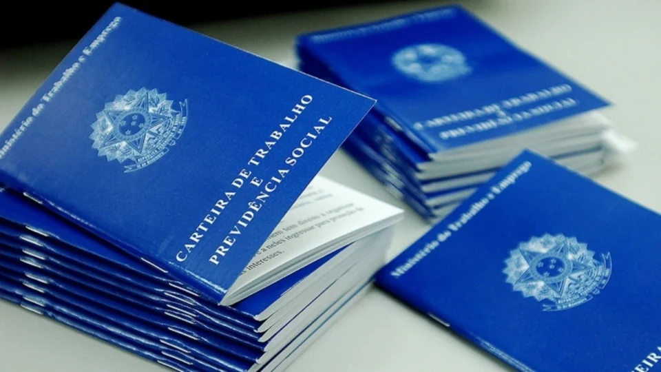 Diretório do PT sugere revogação da reforma trabalhista em proposta para campanha de Lula