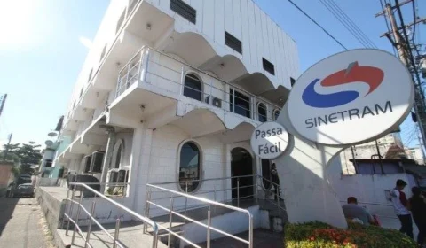 Justiça do AM determina bloqueio de R$ 3 milhões do Sinetram por descumprir decisão