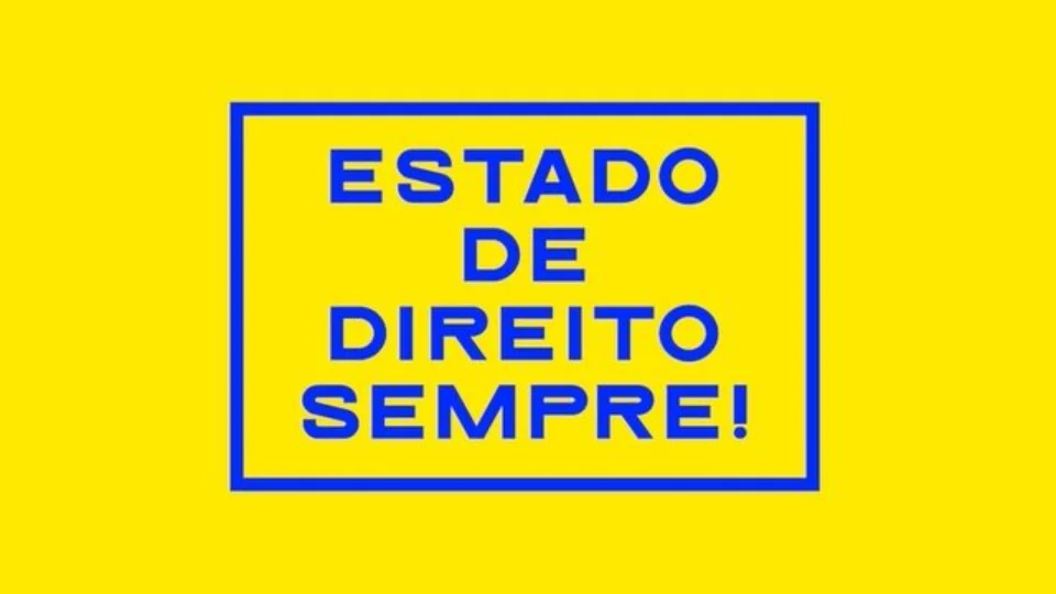 Vídeo: Fernanda Montenegro encabeça leitura de carta em defesa da democracia