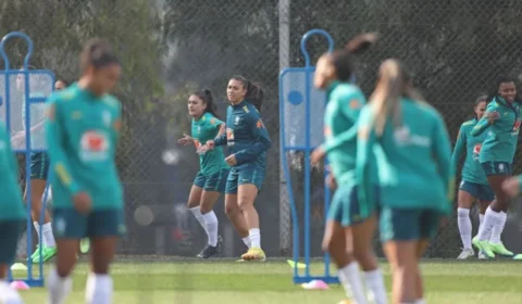 Com Debinha e Kerolin, Brasil faz treino para amistoso em Johanesburgo contra África do Sul nesta sexta-feira