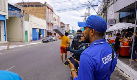 Ageman fiscaliza funcionamento do Zona Azul no Centro de Manaus