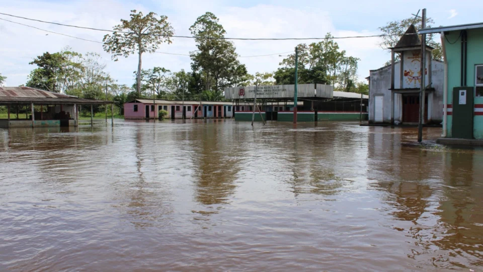 Silves, no AM, decreta situação de emergência por conta da subida do Rio Amazonas e seus afluentes