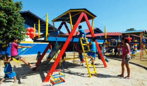 Lei estadual proíbe permanência de adultos em espaços destinados ao público infantil, no AM