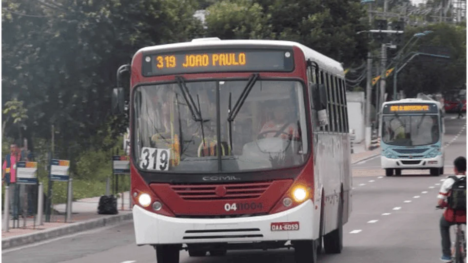 Linhas de ônibus da Zona Norte de Manaus terão itinerários alterados devido obra em passagem de nível
