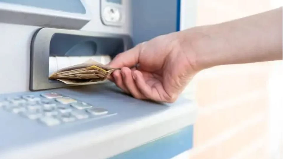 Funcionário foge após receber R$ 1,6 milhão por engano de empresa, no Chile