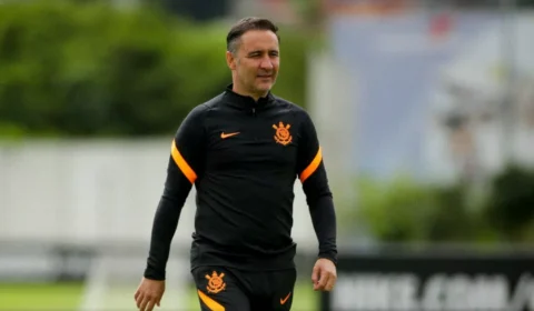 Corinthians joga desfalcado contra Boca Juniors pela fase de  grupos da Libertadores nesta terça, 26