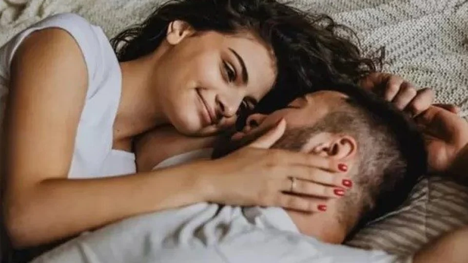 Desempenho sexual pode melhorar com uma boa noite de sono, diz psicóloga