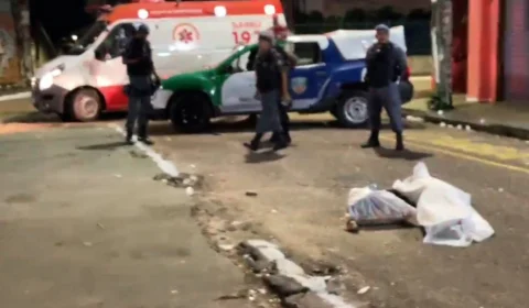 Morador de rua é morto a tiros por motociclista no Centro de Manaus