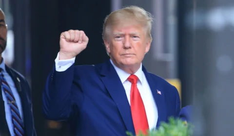 FBI procurava documentos sobre armas nucleares na mansão de Trump, revela jornal