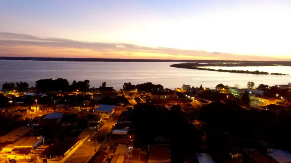 Sem licitação: no AM, Maués vai gastar quase R$ 1,4 milhão com kits de ajuda humanitária para afetados pela subida dos rios