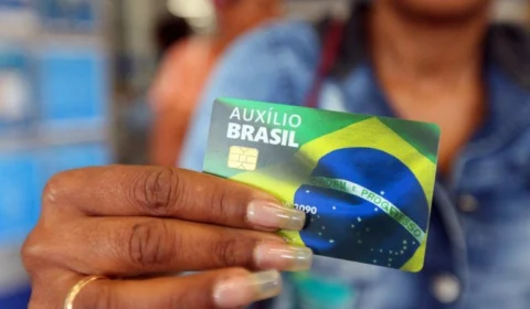 Pagamento de Auxílio Brasil a beneficiários com NIS final 0 é realizado nesta segunda-feira