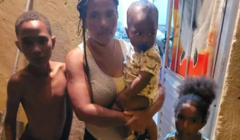 Família de menino que pediu comida à polícia recebe doações em Belo Horizonte