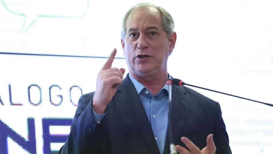 Eleições 2022: TSE aprova candidatura de Ciro Gomes à Presidência