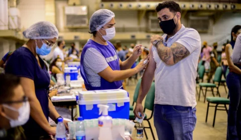 Vacina contra Covid está disponível em 12 locais de Manaus, neste sábado