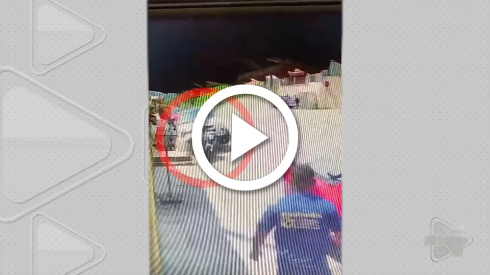 VÍDEO: mulher atropela e arrasta namorado e amante em motocicleta em São Paulo