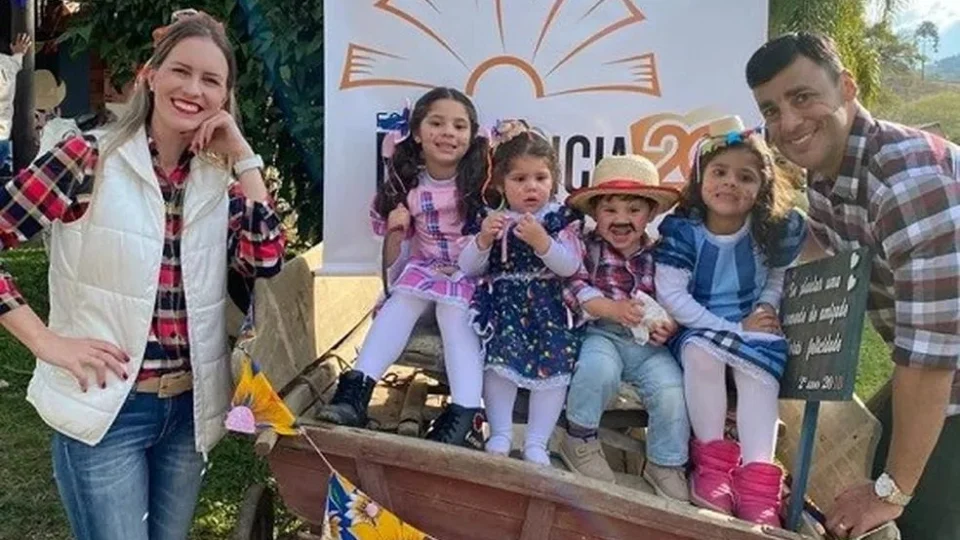 Dia dos Pais: homem adota quatro irmãos biológicos em Santa Catarina