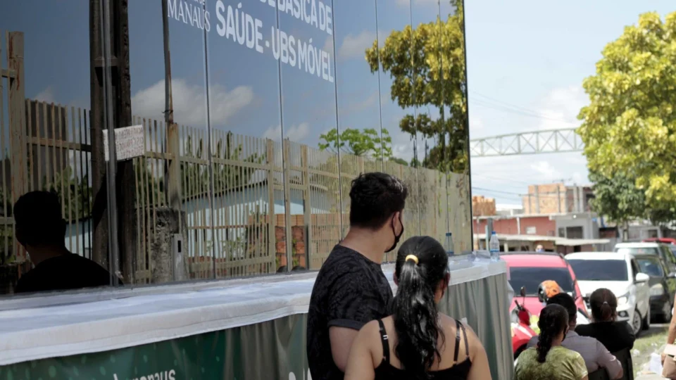 Unidades Móveis de Saúde atendem população nos bairros Planalto e Jorge Teixeira, em Manaus